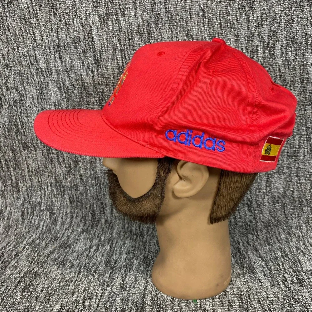 VTG Adidas Spain Soccer Crest Snapback Hat Mens Red Royal Coat Arms Trefoil Cap